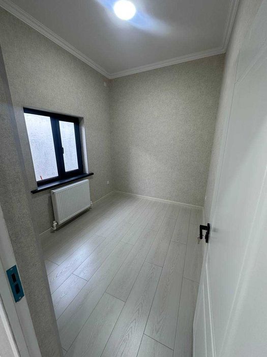 Срочно улица М.Ашрафий 2-комнатная квартира на земле Своя, с ремонтом