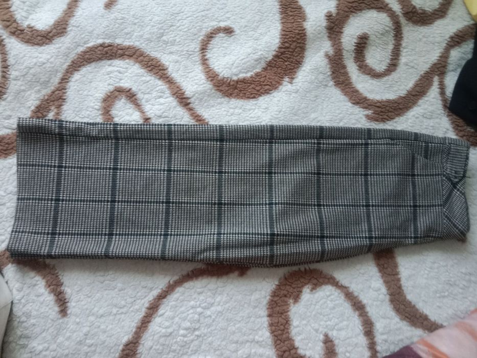 Женская одежда (юбка и штаны)