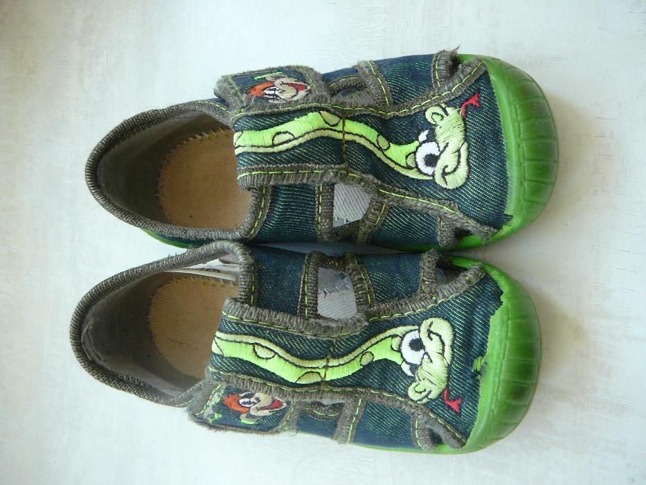 БОТИ, Пантофи Ренбут и Полски - н. 21, 24, 25 и 32