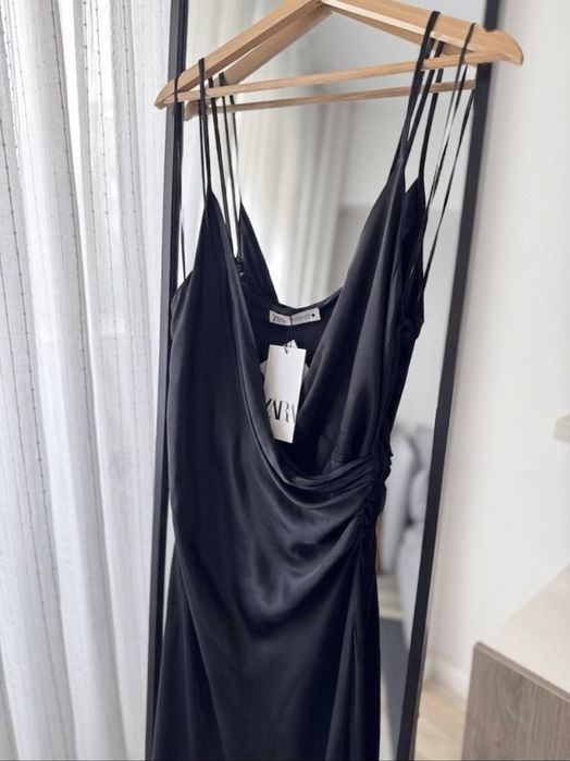Rochie neagra midi de seara bretele subtiri marimea M Zara