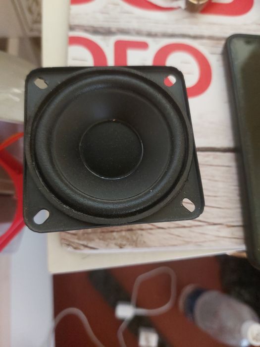 Динамик, калонка