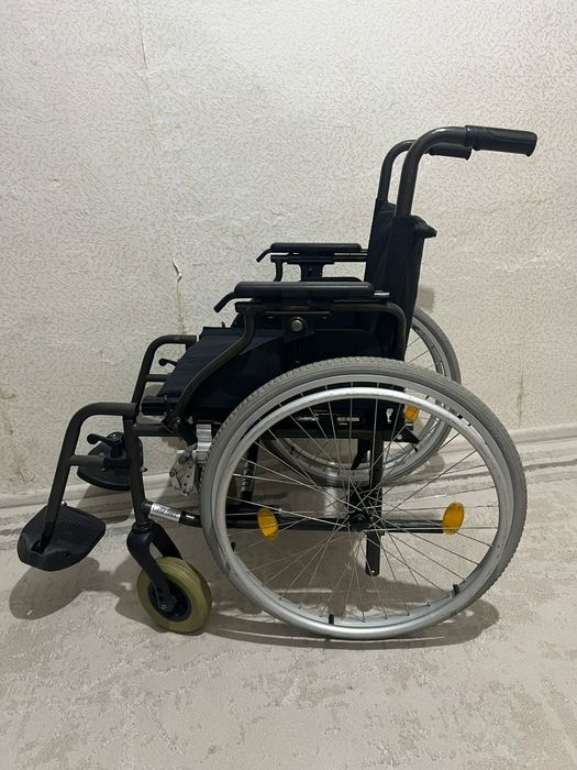 Инвалидная коляска