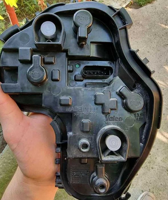 Mufa 6 pini BMW - Stop Spate - soclu - F20 Seria 1