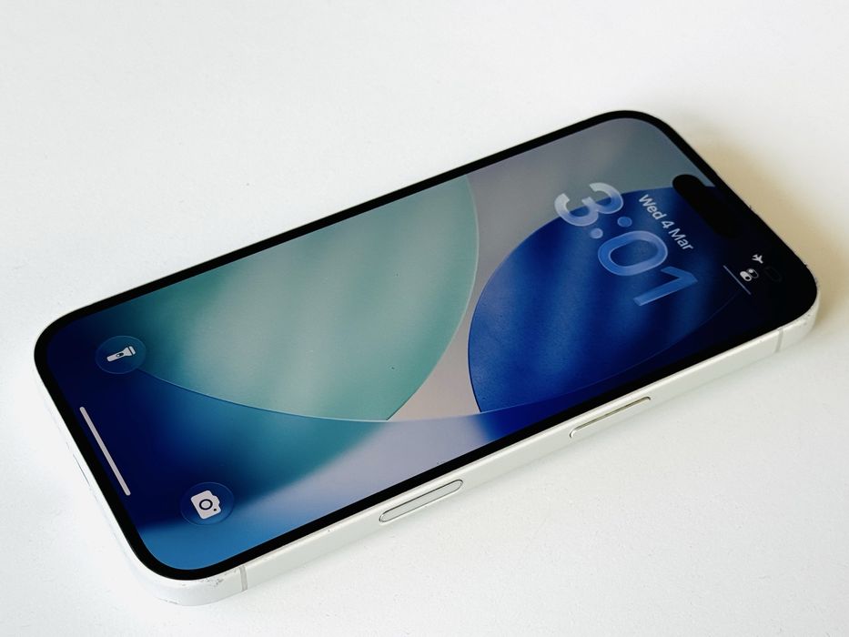 Iphone 16 128GB White Отличен! Гаранция 6 месеца