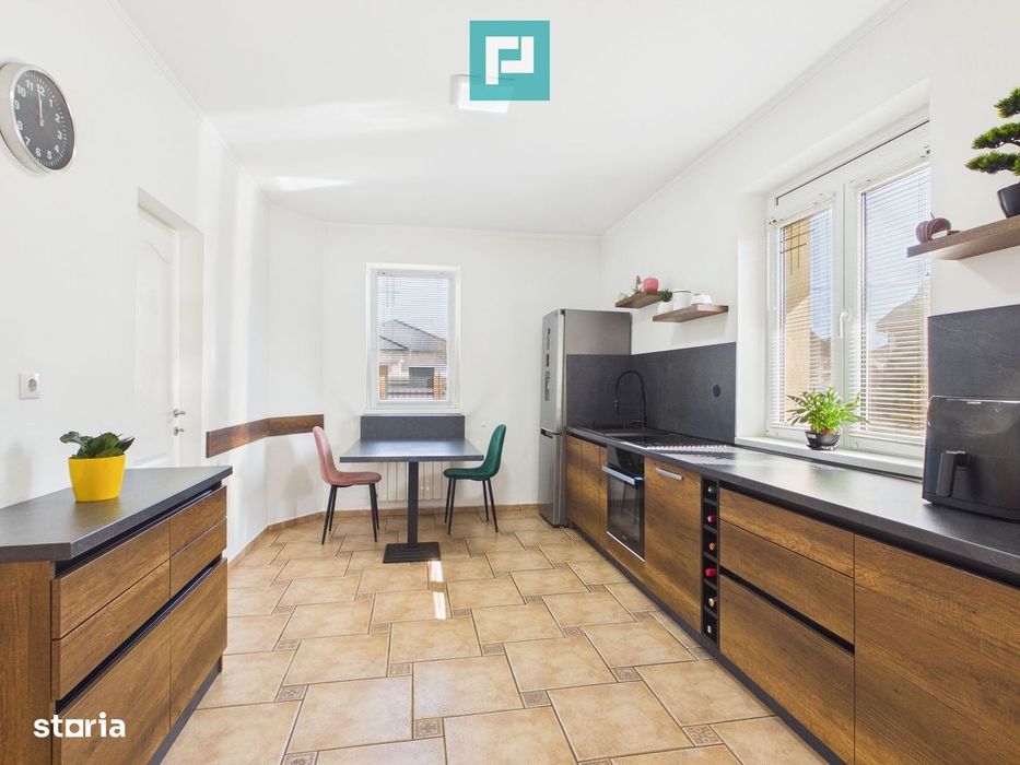 Vilă 343 mp utili, teren 600 mp, Oncea – Oradea