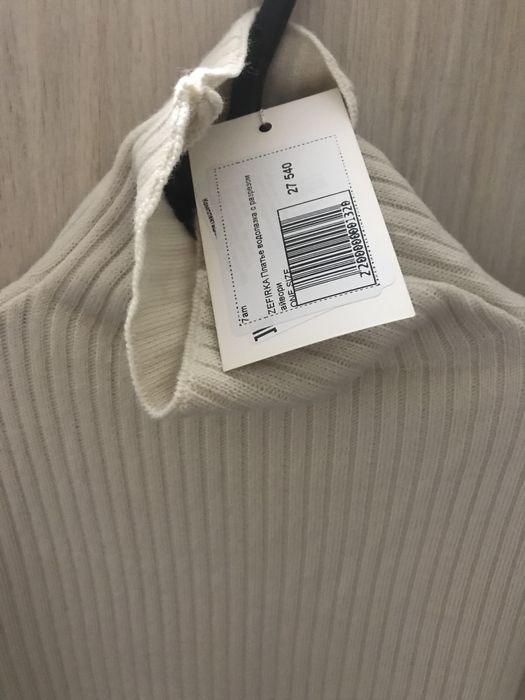 Продам тёплое платье- водолазку