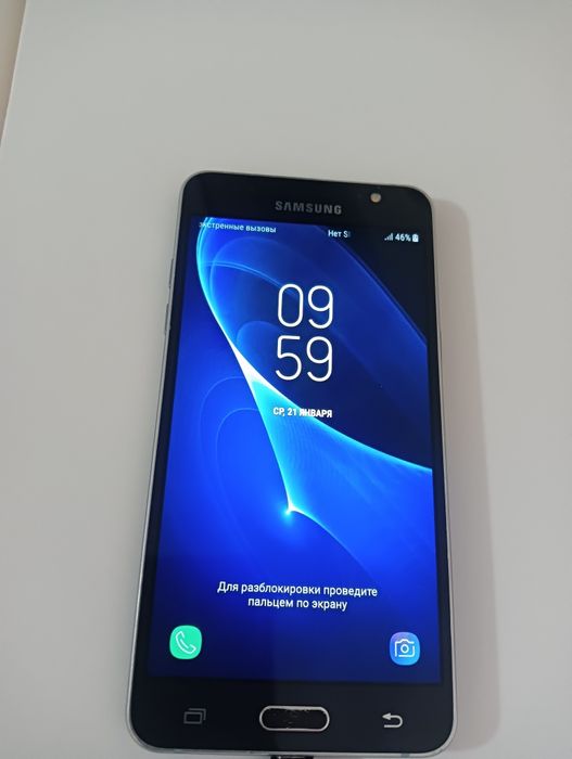 Продам телефон Samsung J5