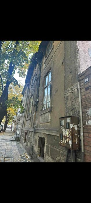 Продавам къща с проект и разрешение за строеж в идеалния център на Варна