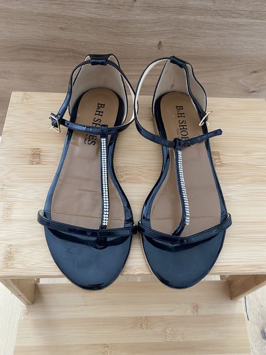 Vând sandale piele made in Italy