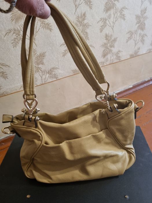 Женские сумки в хорошем состоянии