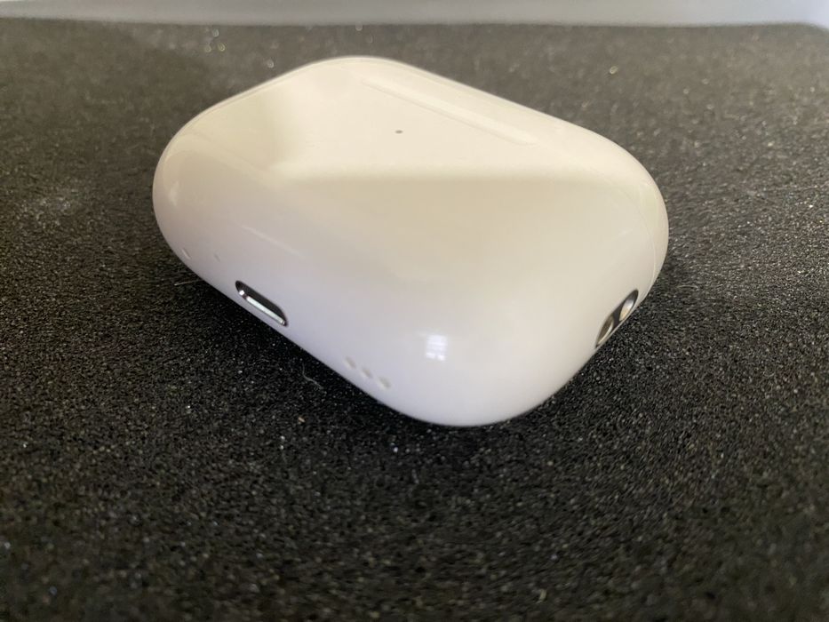 Airpods Pro 2 лайтнинг кейс