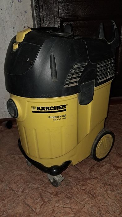 Продам пылесос Karcher