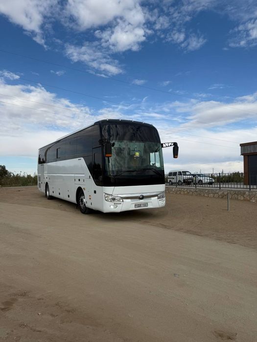 Автобус ютонг сотилади