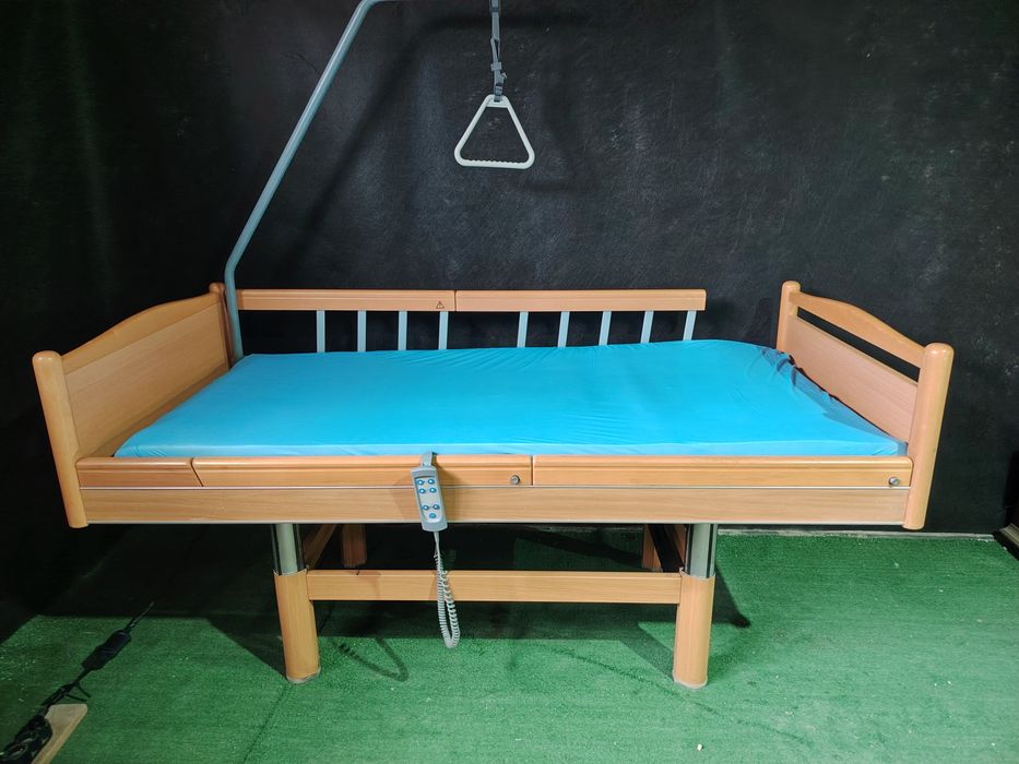 Електрическо болнично легло