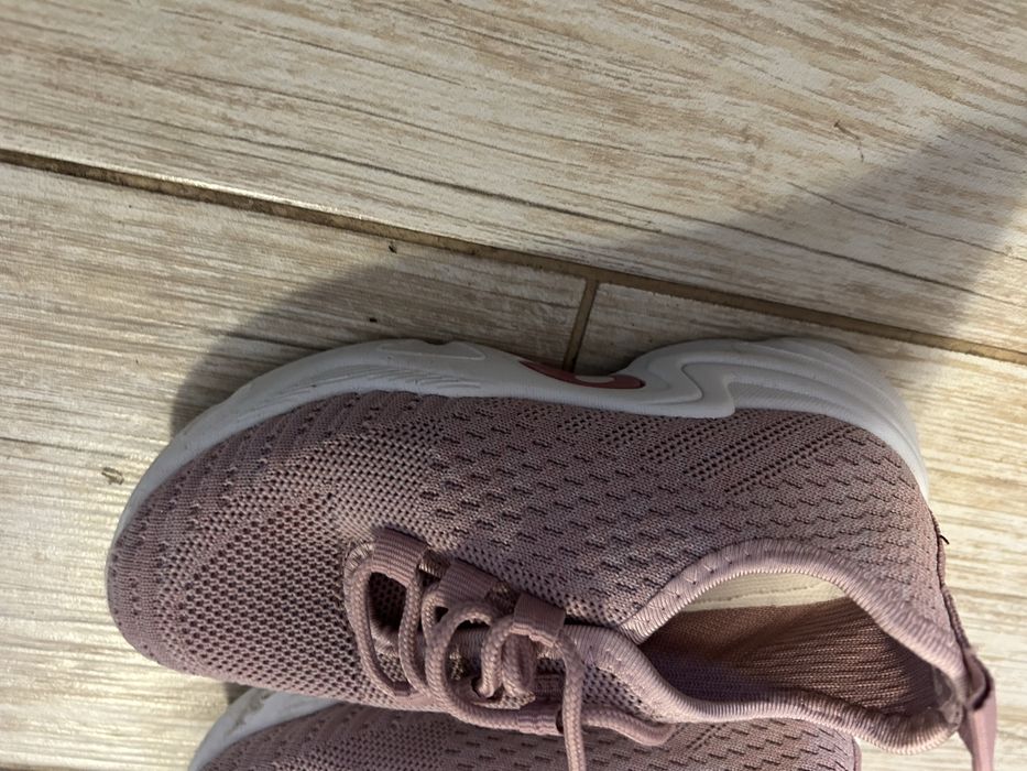 Маратонки за момиче