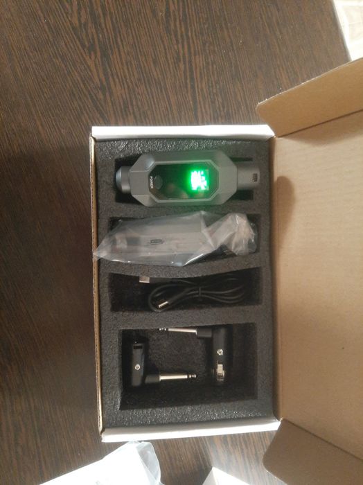 Беспроводная Микрофонная Систем Срочна продаётся