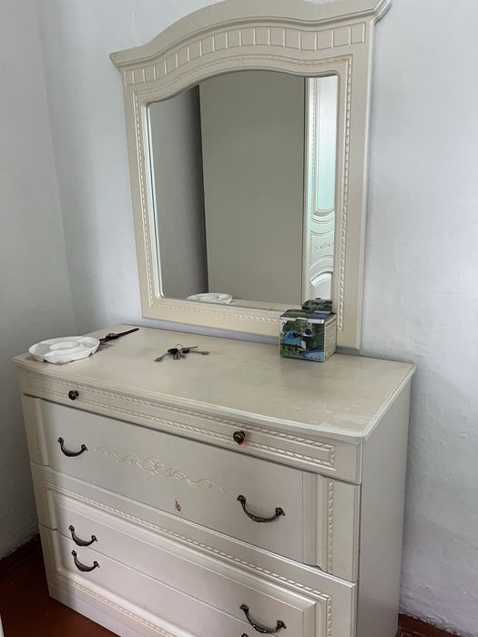 Спальный гарнитур