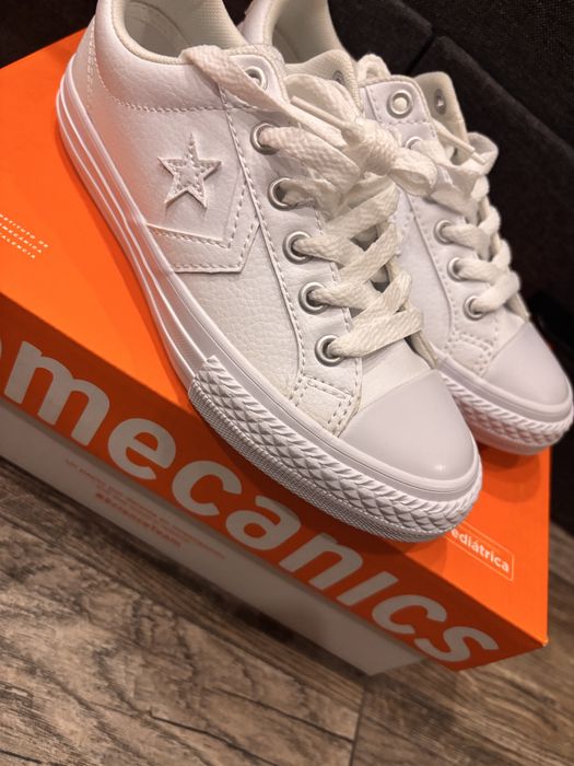 Кожени кецове Converse All Stars, EU 31,5 , чисто нови