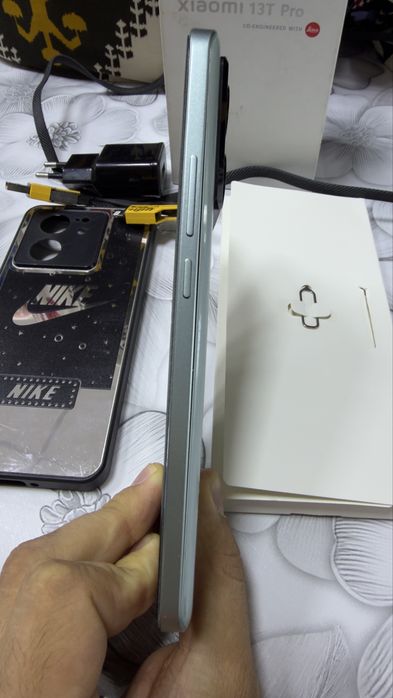 Xiaomi 13t pro 5G 12+12\256 GB