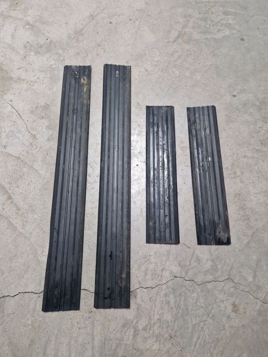 Накладка порога БМВ е34