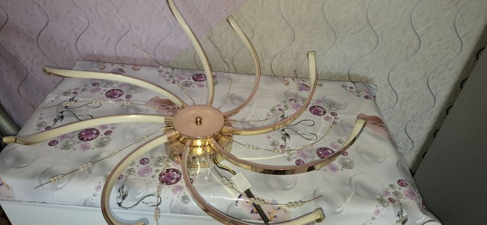 Продам люста 30000