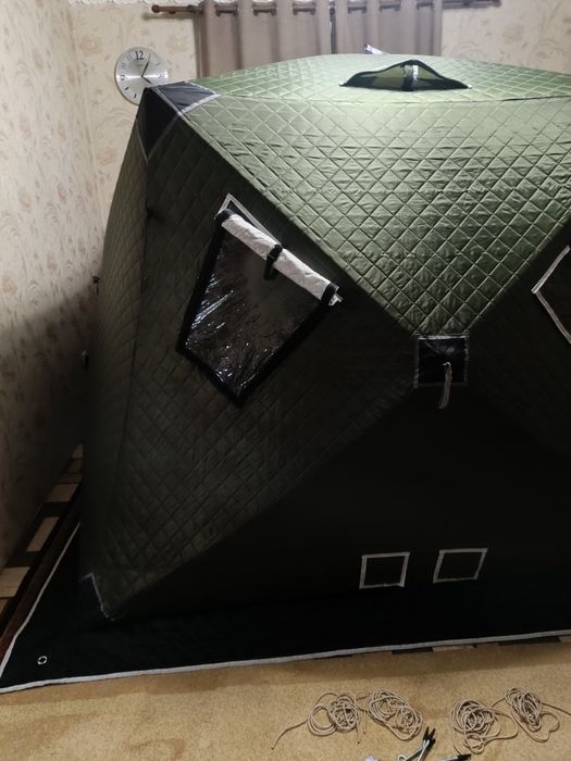 Палатка для рыбалки и отдыха