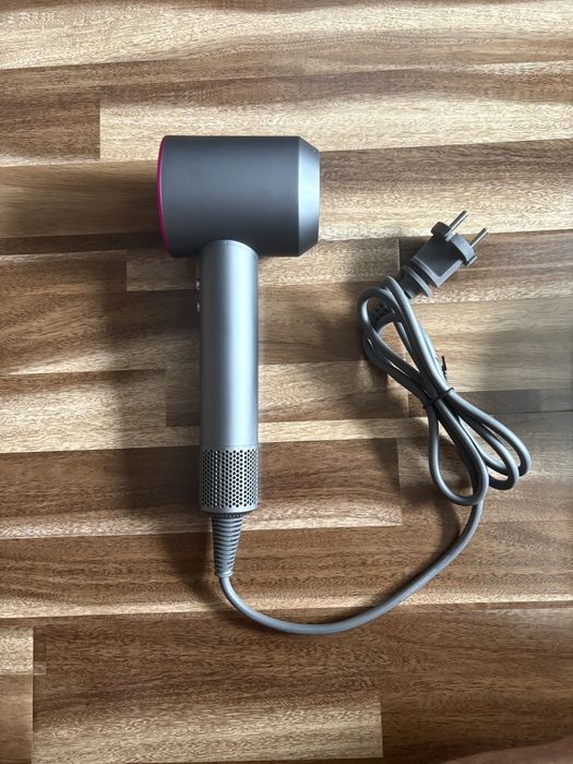 Uscator de par Dyson Supersonic