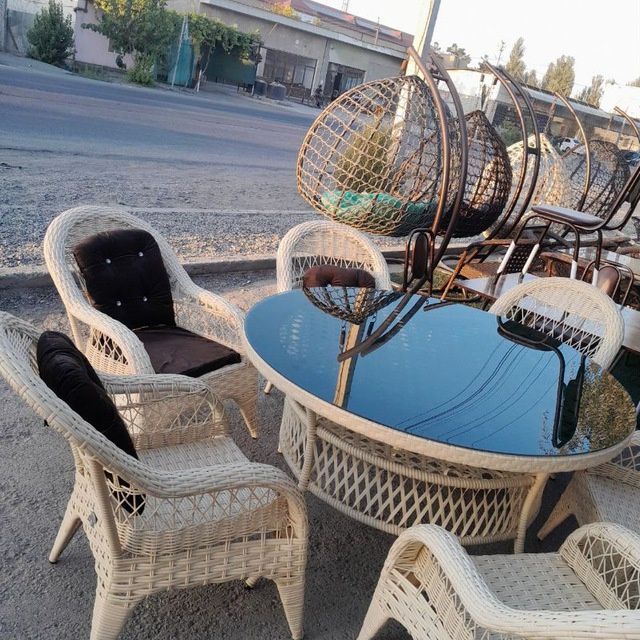 Ratan stol-stullar narzon va sfatli