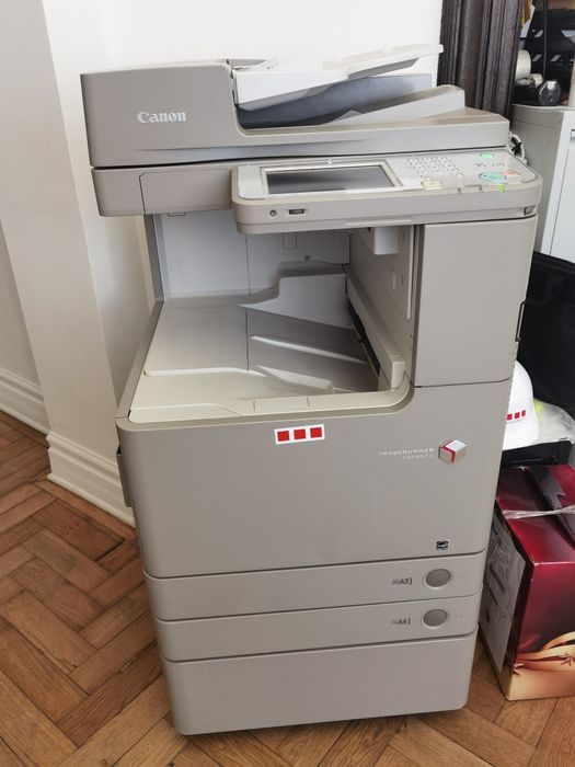 Multifunctional Canon C2220i - defect printare/pentru piese de schimb