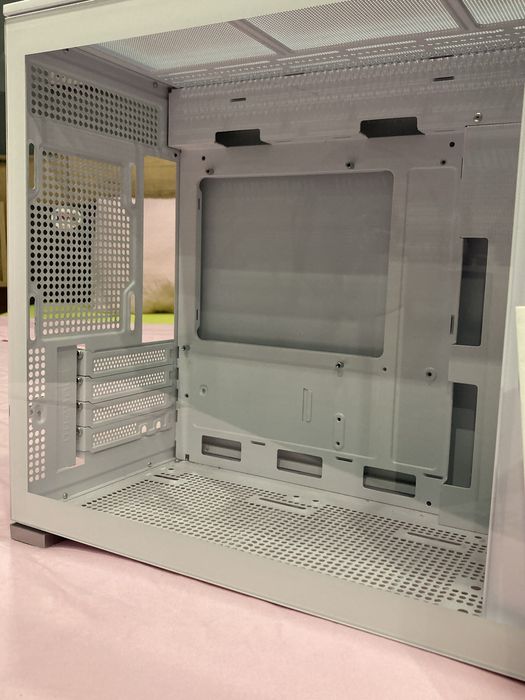 Jonsbo D31 mesh display
