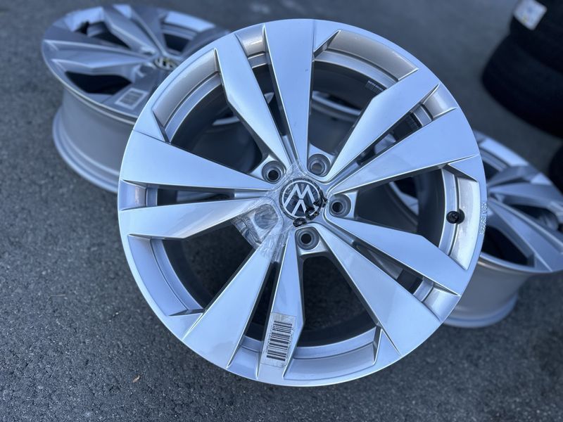 18цола Vw Фолксваген Volkswagen Оригинални 4бр