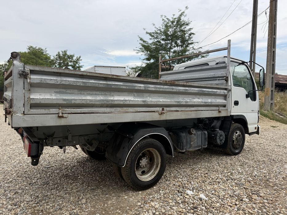 Isuzu basculabil