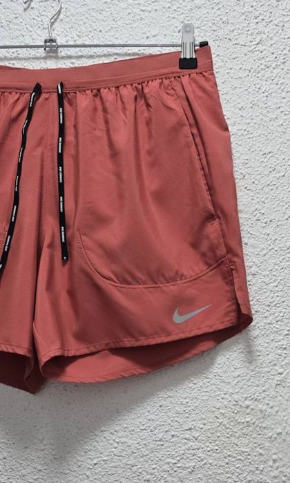 Дамски оригинални къси панталонки.  Като нови.  Nike DRI FIT