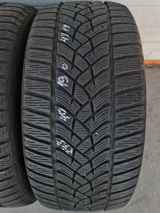 Зимни гуми 4 броя GOODYEAR UltraGrip 245 40 R19 дот 4319