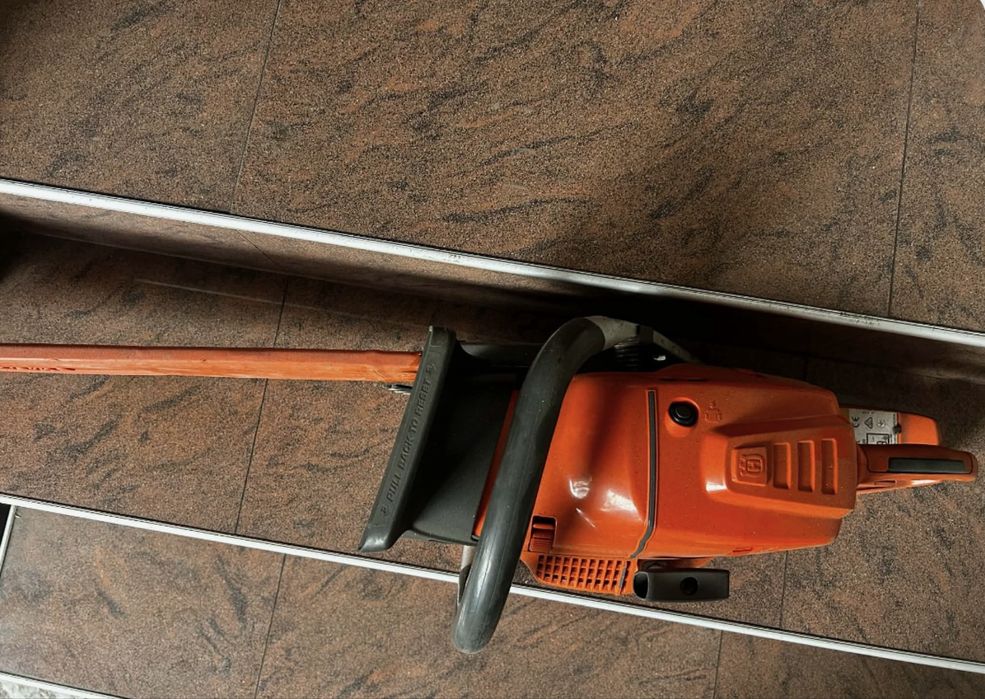 Бензинова резачка Husqvarna 565