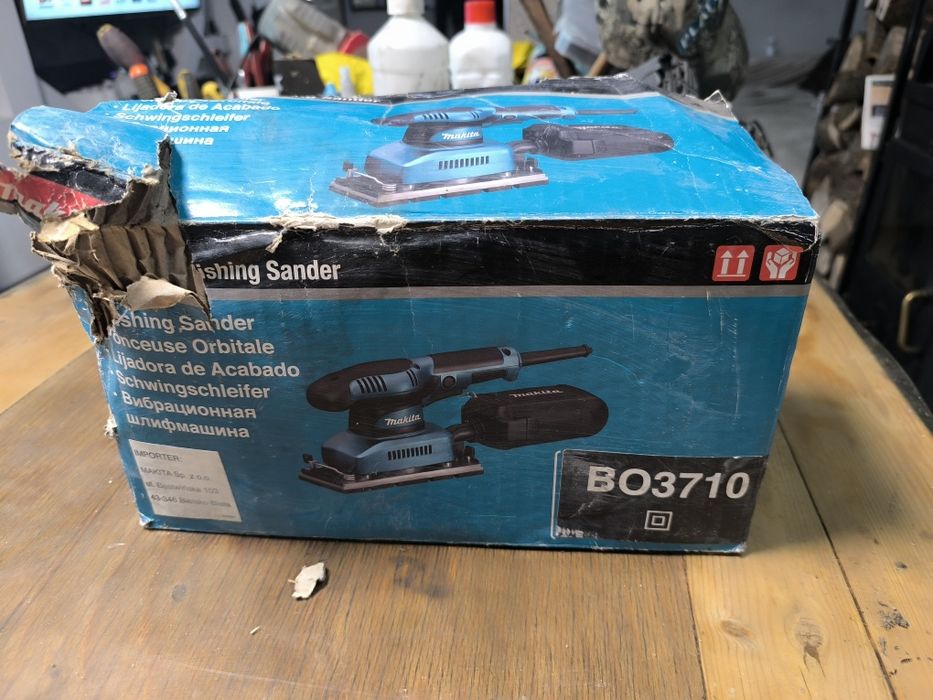 Електрически виброшлайф Makita BO3710