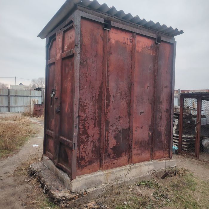 Продается контейнер 3х тонник