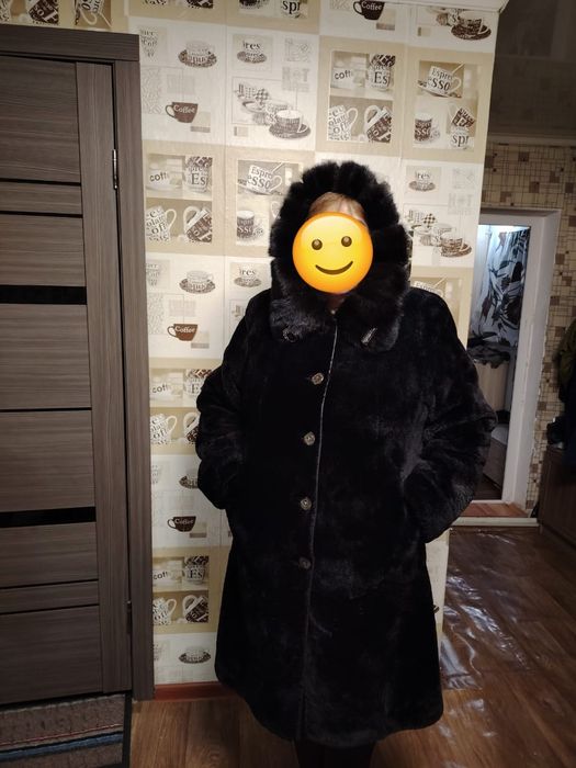 Продам натуральная шуба мутон