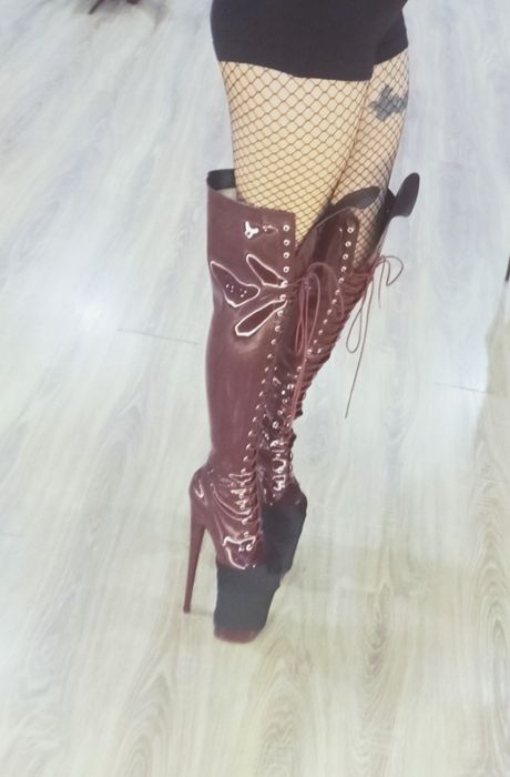 Продам стрипы Ботфорты Pole 4 ки