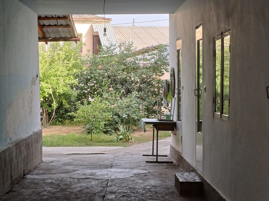 Продоется дом 4.3 сотых .