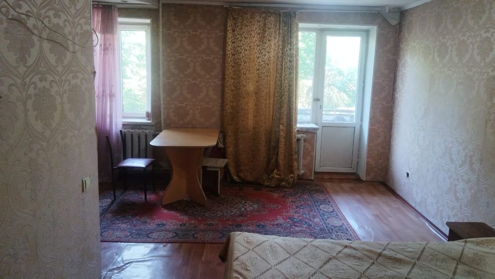 Сдам 1-комнатную в центре