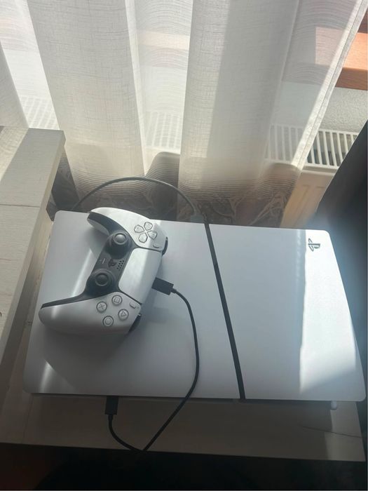 Ps5 с един джойстик