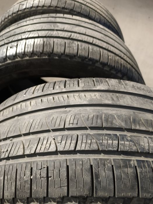 Шины летние 275/40R22
