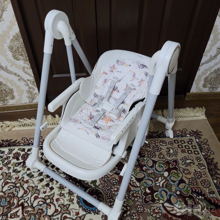 Срочна продам кормяший стул