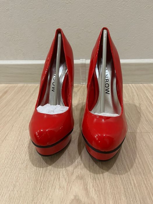 Продам туфли на платформе