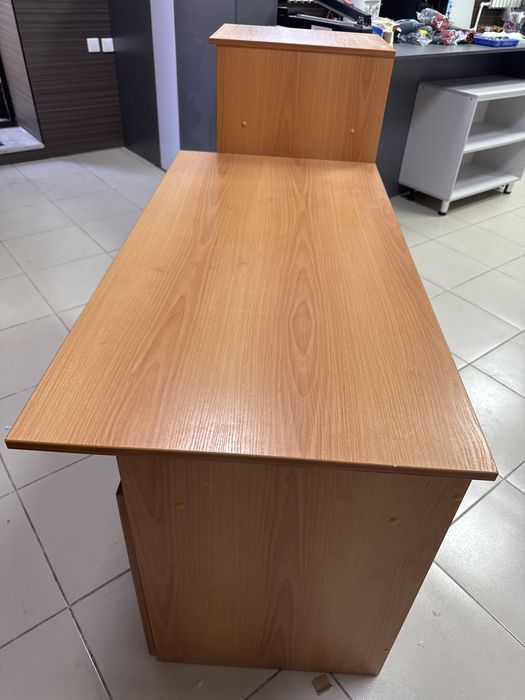 Стол для компьютера