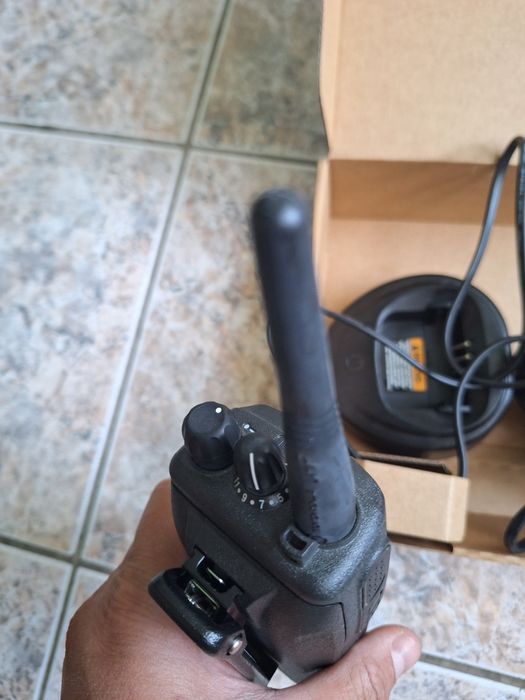 Motorola Професионална аналогова радиостанция DP1400