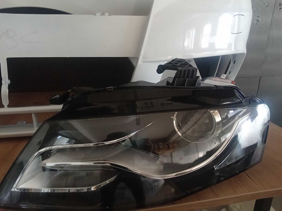 Bara,Aripa,Faruri Bi-Xenon fata Audi A4 B8 Alb Negru Argintiu 07-2011