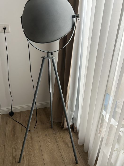 Lampadar metalic  gri  diametru 40cm