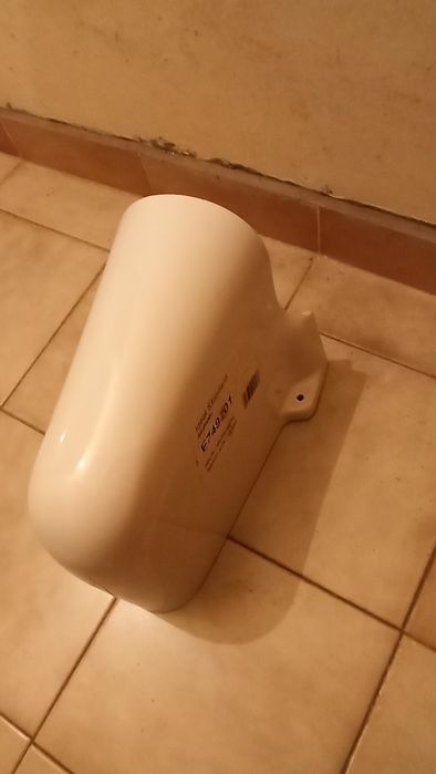 Полуконзола 2бр. за мивка ideal standart ботуш